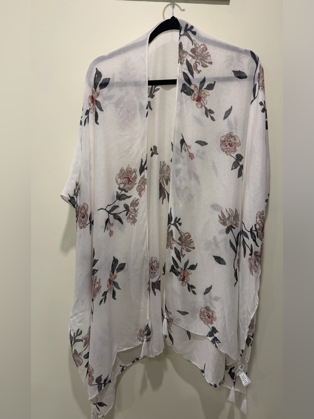 Gentle Fawn Women’s Floral Sheer Kimono Cardigan - White with Blush Floral